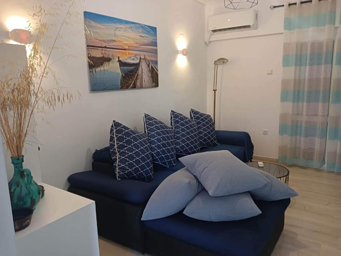 Apartment With Sea View Oropos Bagian luar foto