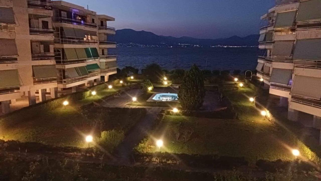 Apartment With Sea View Oropos Bagian luar foto